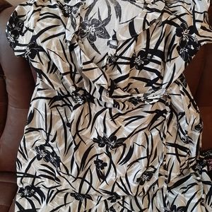 Dress by Jessica London Size 22 W Tan, black, and cream colored